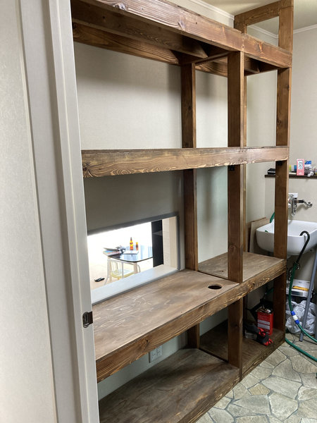 120㎝水槽と60㎝水槽が置ける水槽台の全景