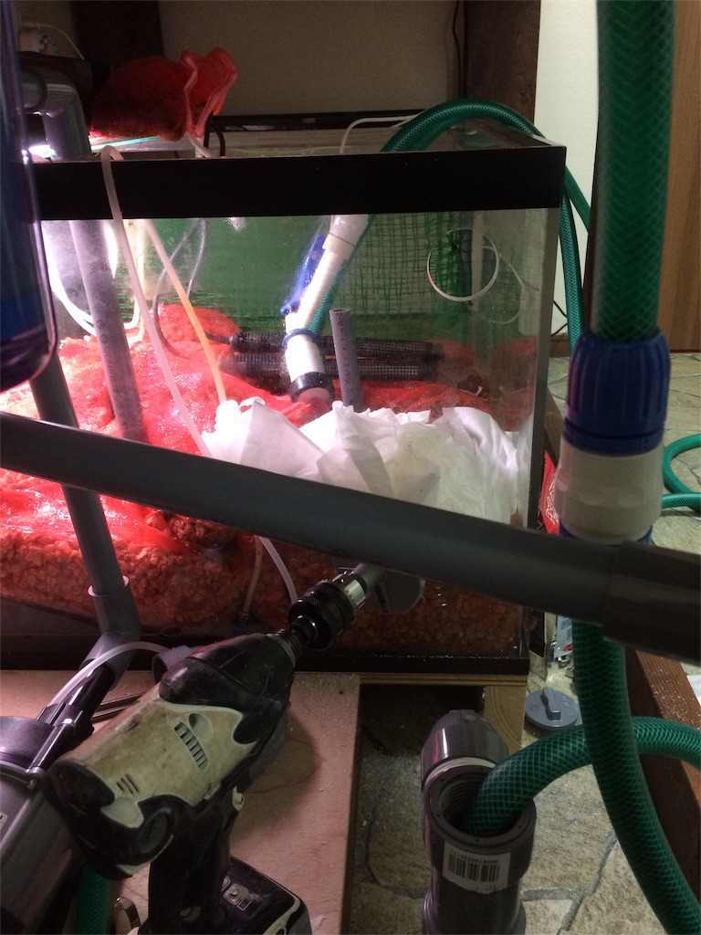 f:id:runx9922:20171021103354j:image 水槽の水を抜く
